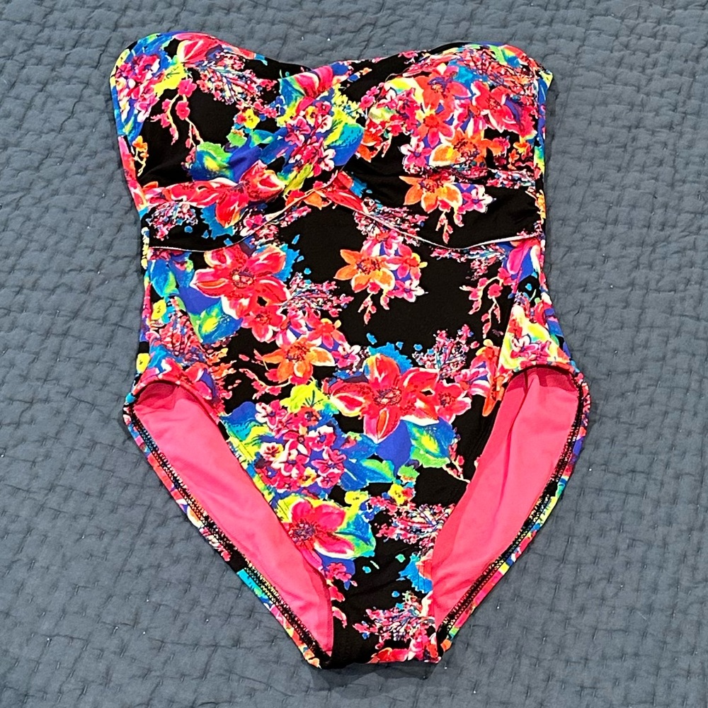 Liz Claiborne Size 8 Bandeau One Piece Bathing Suit